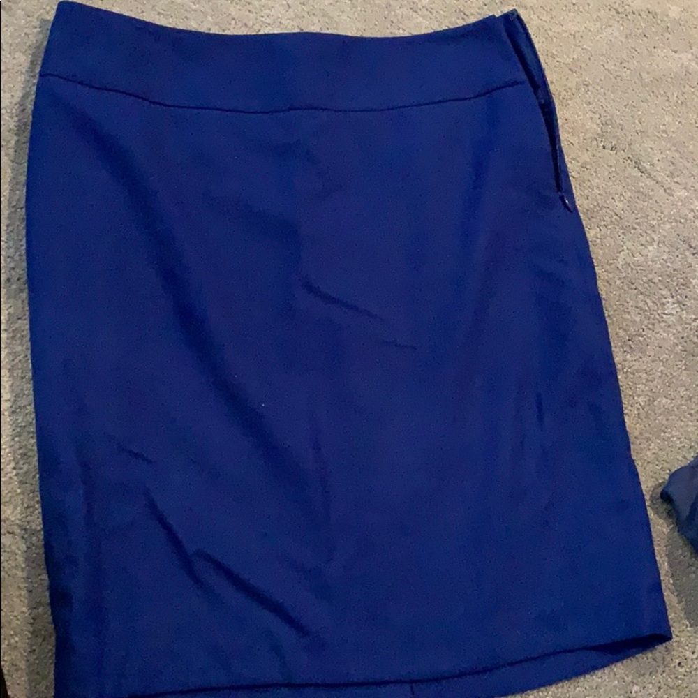 Limited skirt